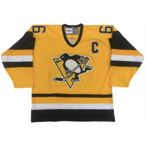 Mario LEMIEUX Signed Pittsburgh Penguins CCM Yellow Jersey *RARE*