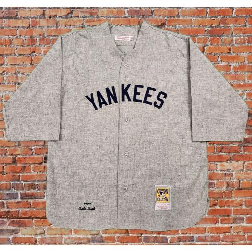 The Great Bambino Babe Ruth (deceased 1948) Signed New York Yankees Vintage Wool 1929 Model Jersey