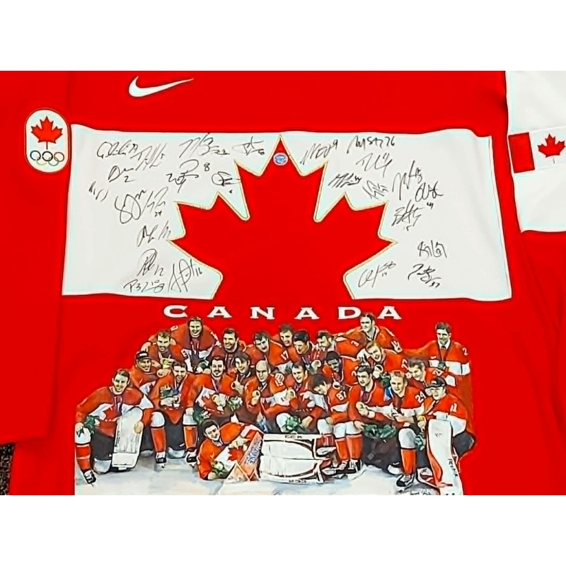 TEAM CANADA 2014 OLYMPIC GOLD TEAM SIGNED & HAND PAINTED 1/1 JERSEY with CROSBY!