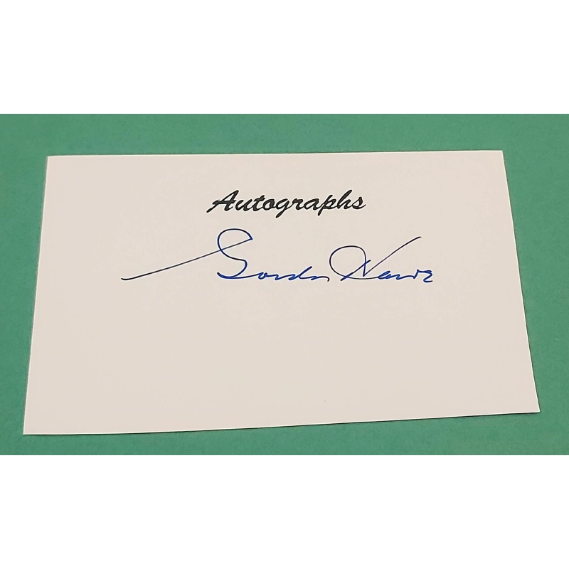 Detroit Red Wings Gordie Howe Signed Paper Cut *NO RESERVE*