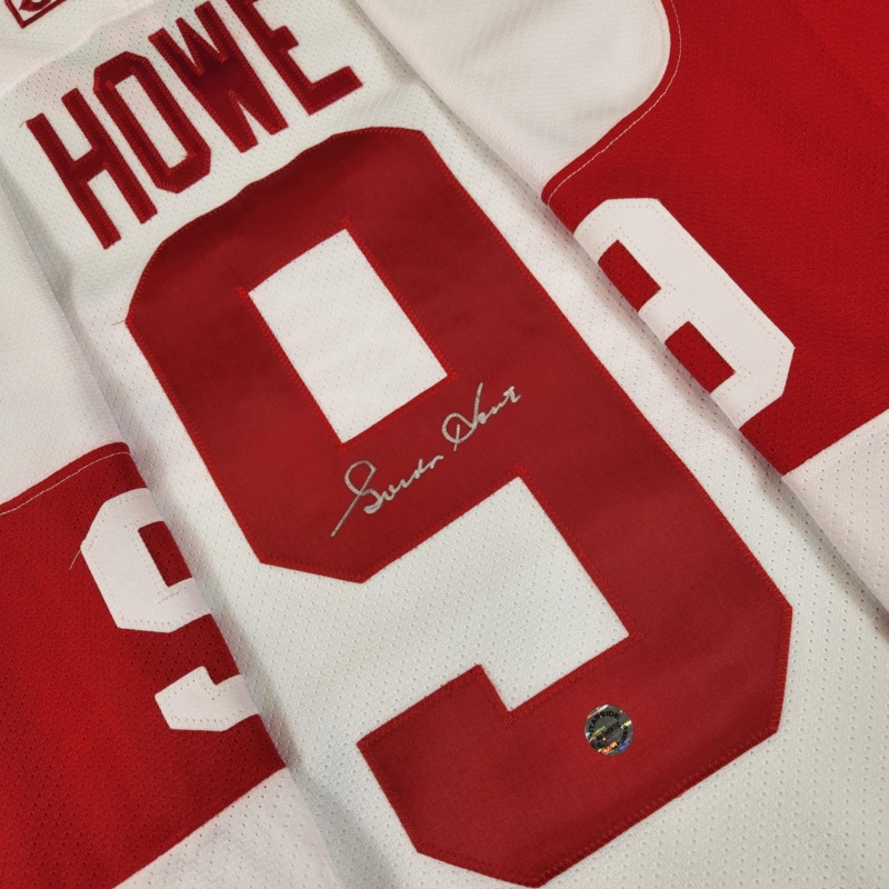Gordie HOWE Signed Detroit Red Wings Vintage CCM White Jersey